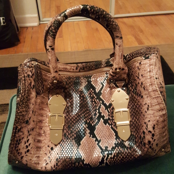 Trendy snake patterned Aldo handbag - Picture 4 of 4